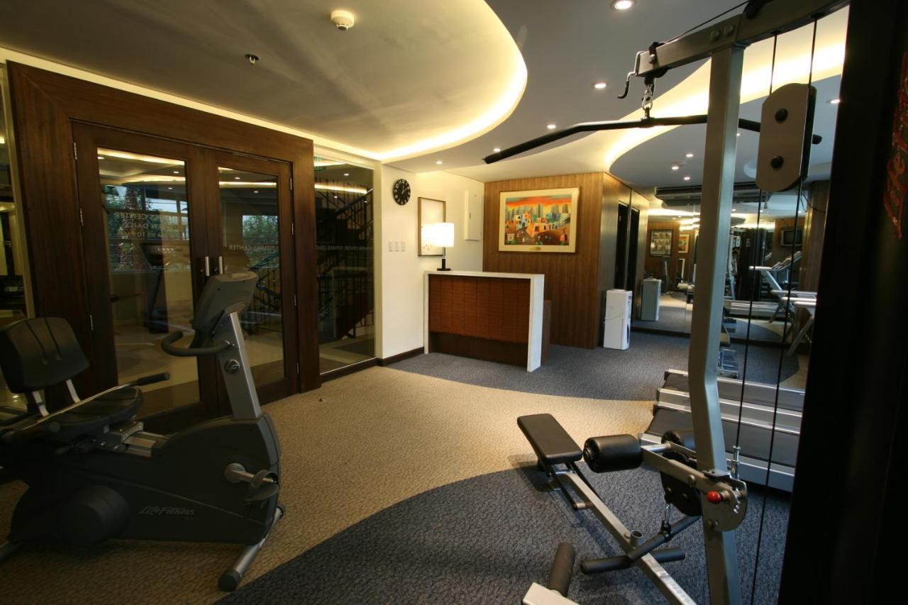 Crown Regency Hotel Makati Makati City Extérieur photo