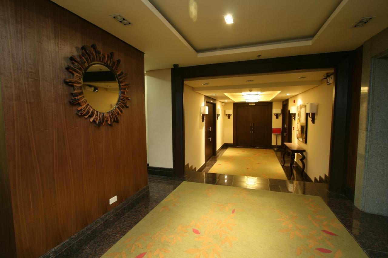 Crown Regency Hotel Makati Makati City Extérieur photo