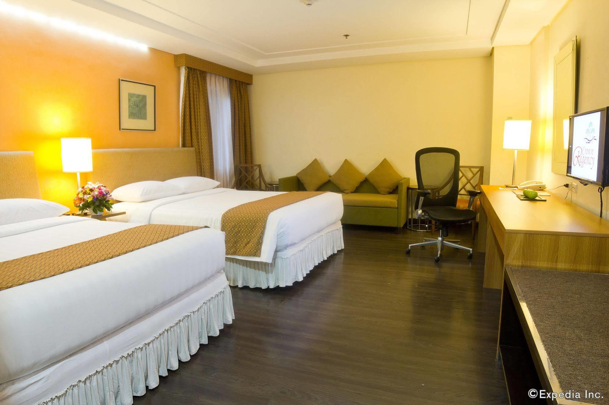 Crown Regency Hotel Makati Makati City Extérieur photo
