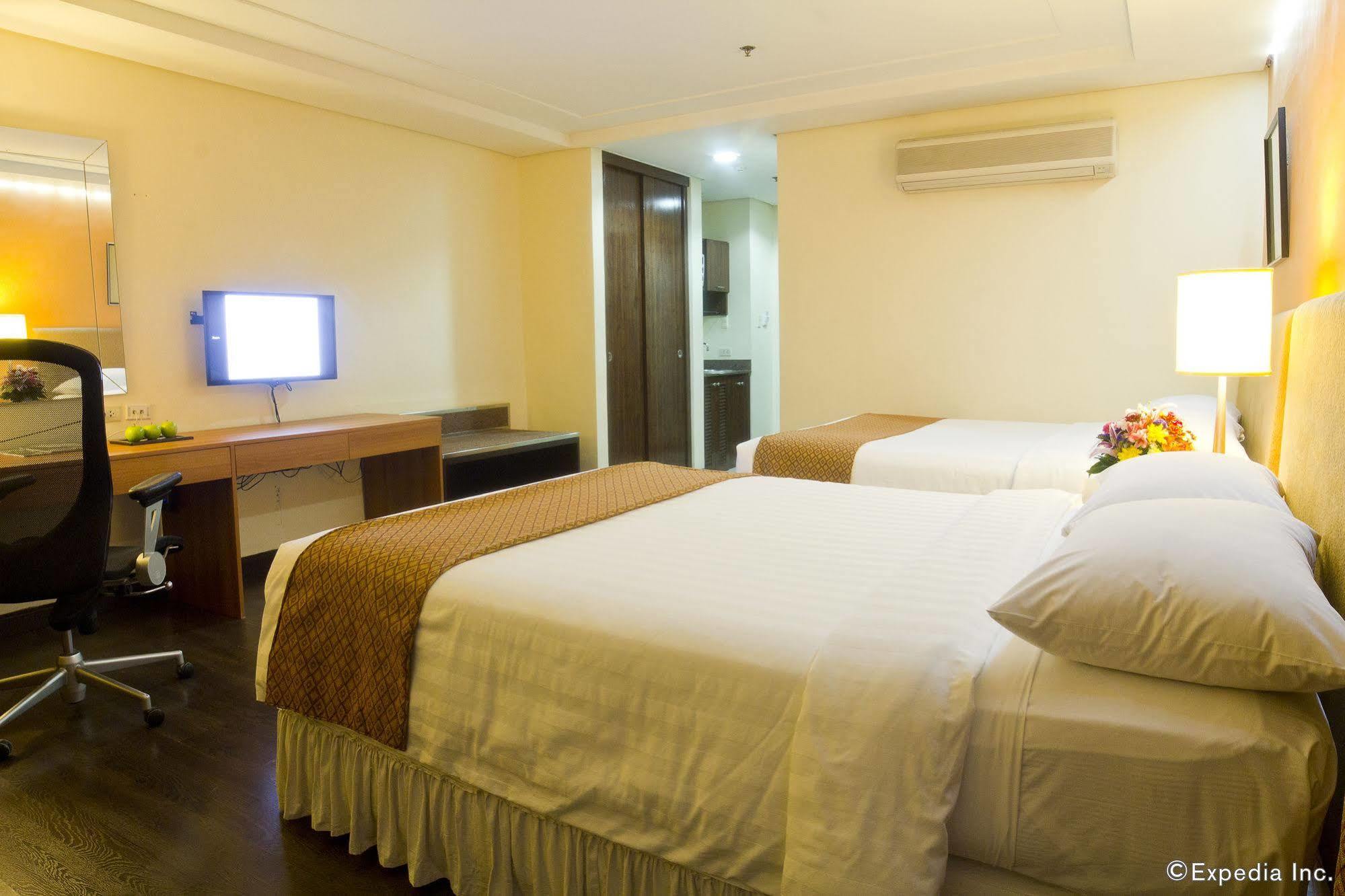 Crown Regency Hotel Makati Makati City Extérieur photo